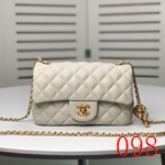 激安シャネルバッグコピー